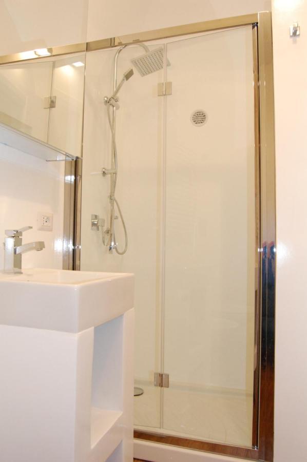 Central Suite Apartment Bari Eksteriør billede