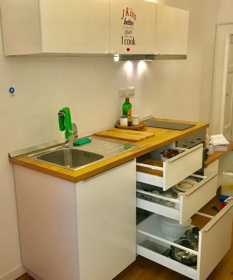 Central Suite Apartment Bari Eksteriør billede